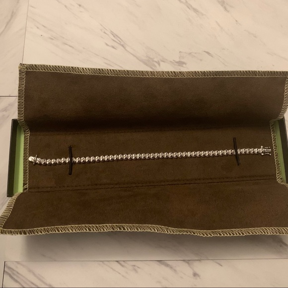 Ross Simons Diamond 2.25 ct  tennis bracelet - Picture 3 of 3